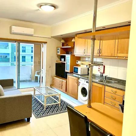 Apartamento Ahs Luminoso T1 Em Com Varanda E Piscina Portimão