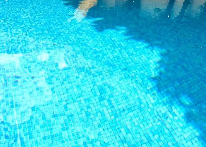 Apartamento Ahs Luminoso T1 Em Com Varanda E Piscina