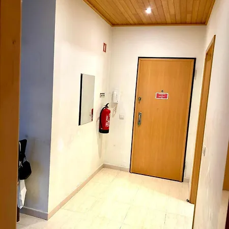 Ahs Luminoso T1 Em Com Varanda E Piscina *