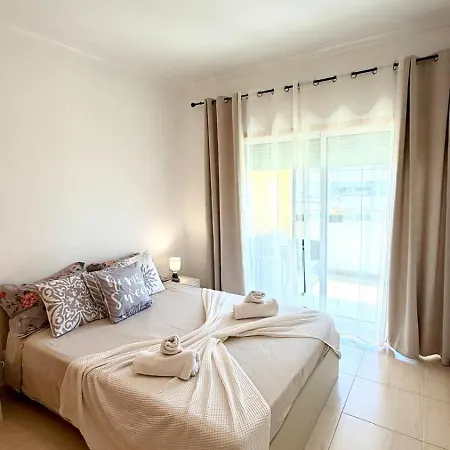 Διαμέρισμα Ahs T1luminoso T1 Com Varanda E Piscina *
