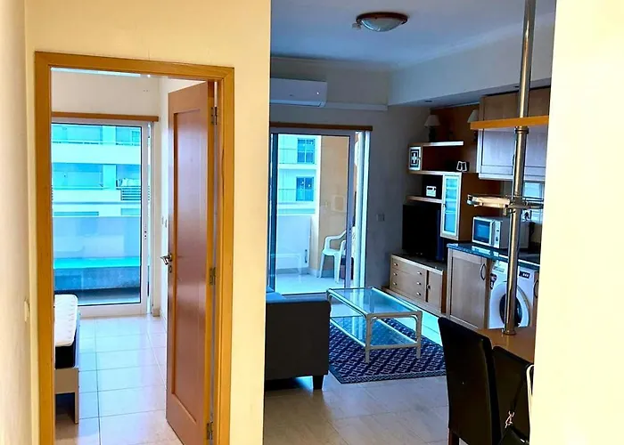 Ahs Luminoso T1 Em Com Varanda E Piscina Apartment *