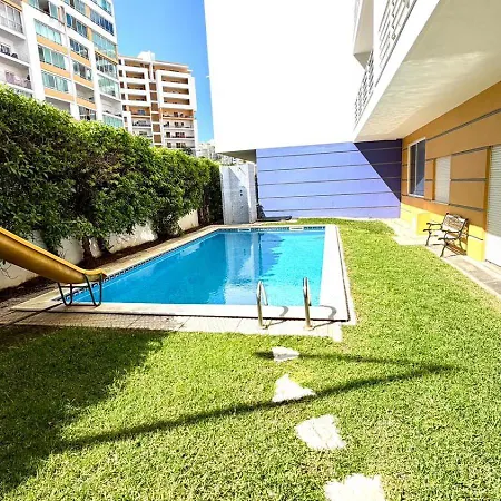 Ahs T1luminoso T1 Com Varanda E Piscina Διαμέρισμα Portimão